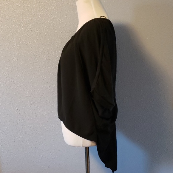 Hi-Low Top - Picture 2 of 5